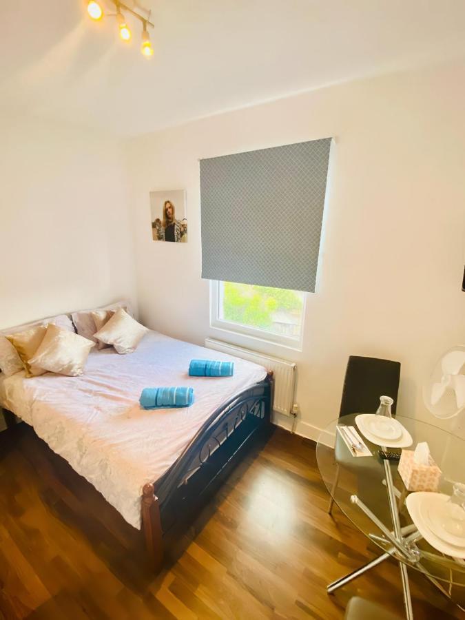 One Bed Studio Flat In Central Londonアパートメント エクステリア 写真